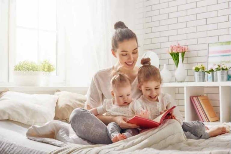 mom reading to kids